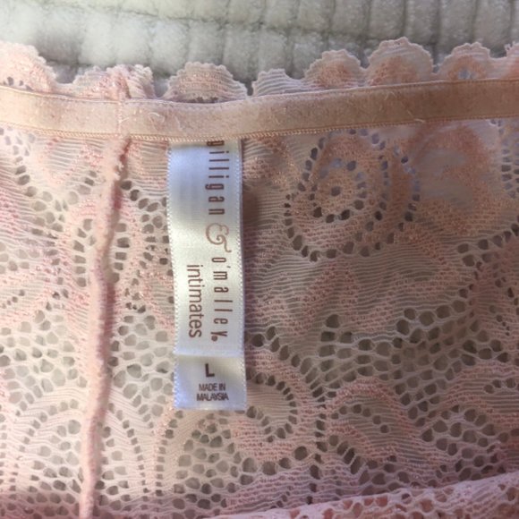 Pink Lace Bralette and Boy Shorts Set Size L - Picture 8 of 8